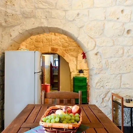 Trullo San Michele * Ceglie Messapica